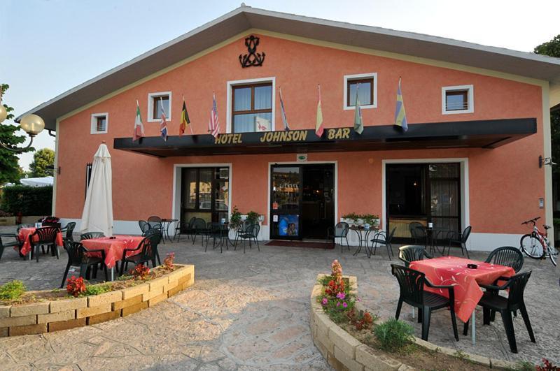 פסקיארה דל גארדה Hotel Johnson מראה חיצוני תמונה